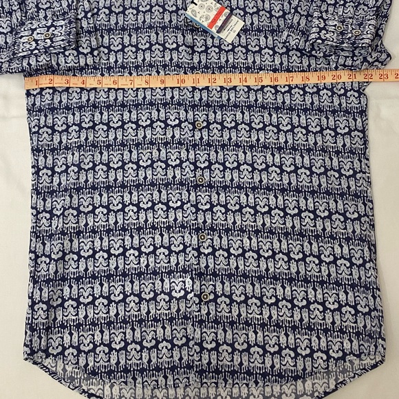 NWT Dario Beltran men’s long sleeves blue and white tribal shirt. Size M - Picture 4 of 8